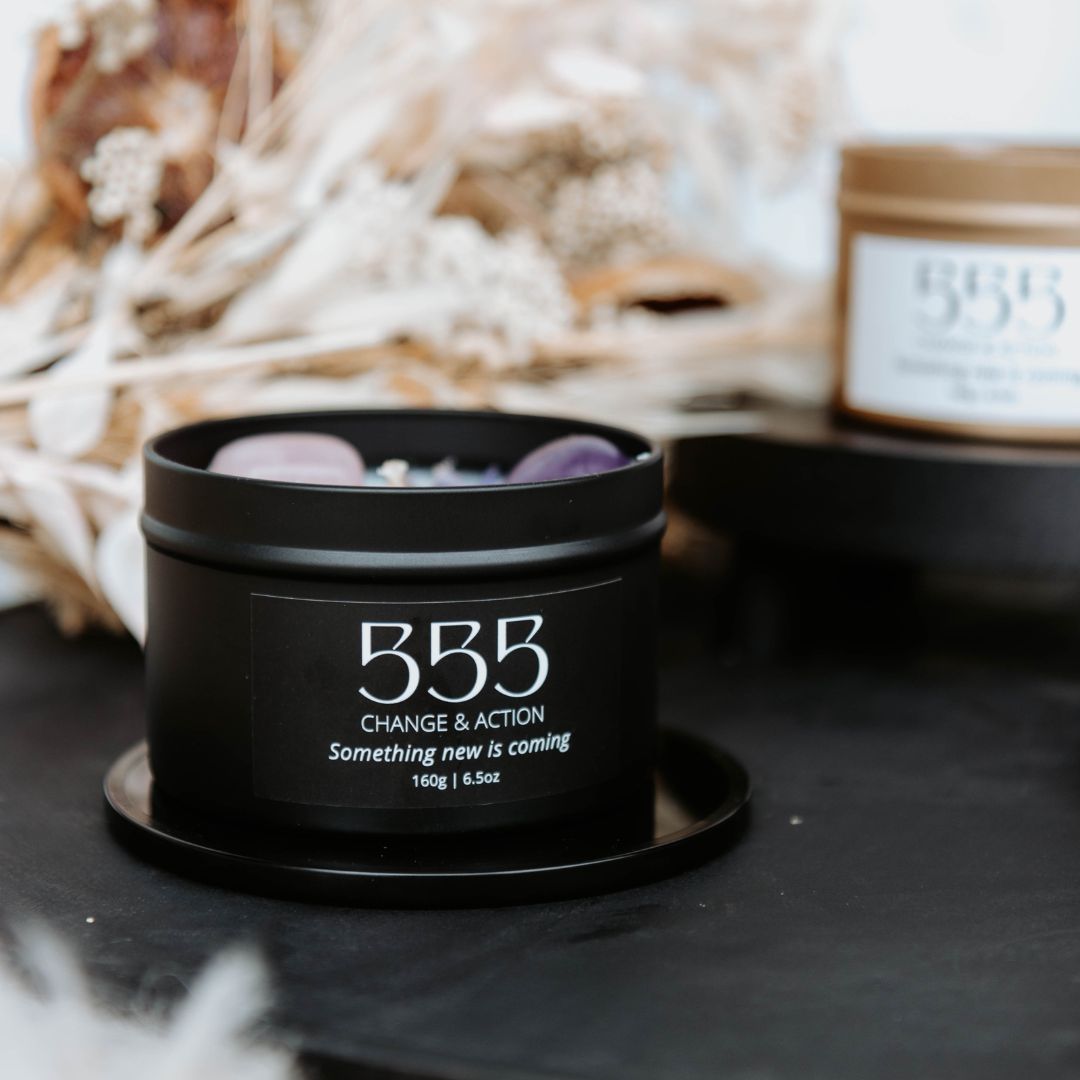 Black manifest candle 555-4