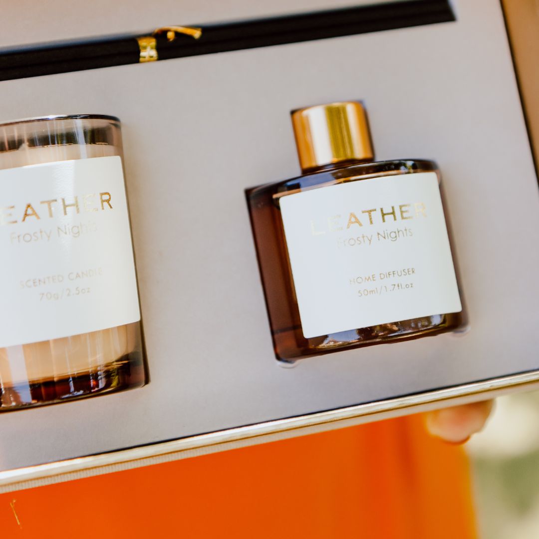 Frosty nights leather feel gift pack: geurkaars en geurstokjes, foto 4